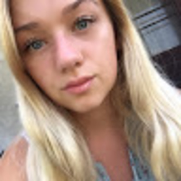 Meet your Posher, Lexi977 - Picture 1 of 1